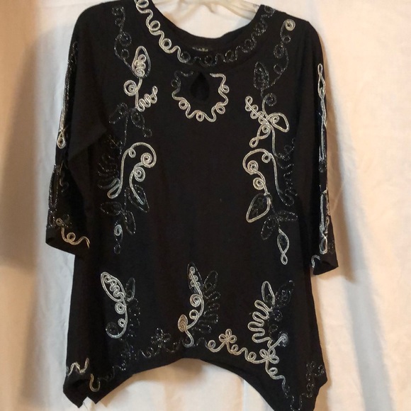 Ladies 3/4 length top - Picture 3 of 6